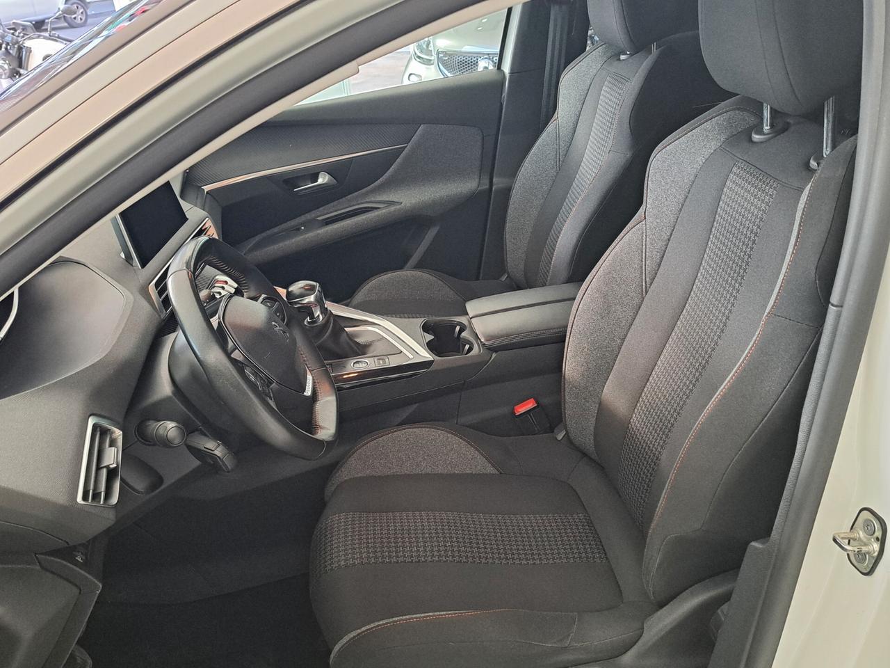 Peugeot 3008 BlueHDi 130 S&S EAT8 Allure Pack