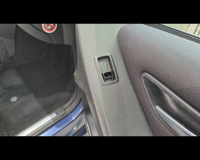 MERCEDES-BENZ B 200 cdi Sport