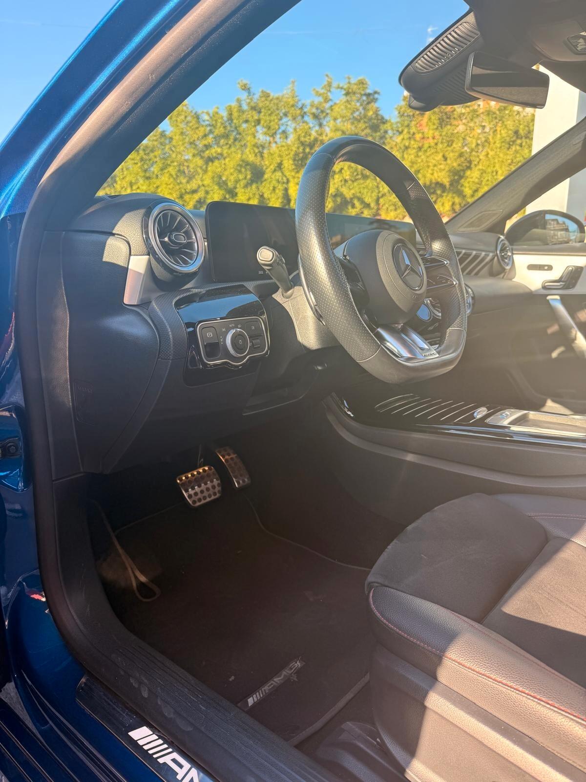 Mercedes-benz A 35 AMG