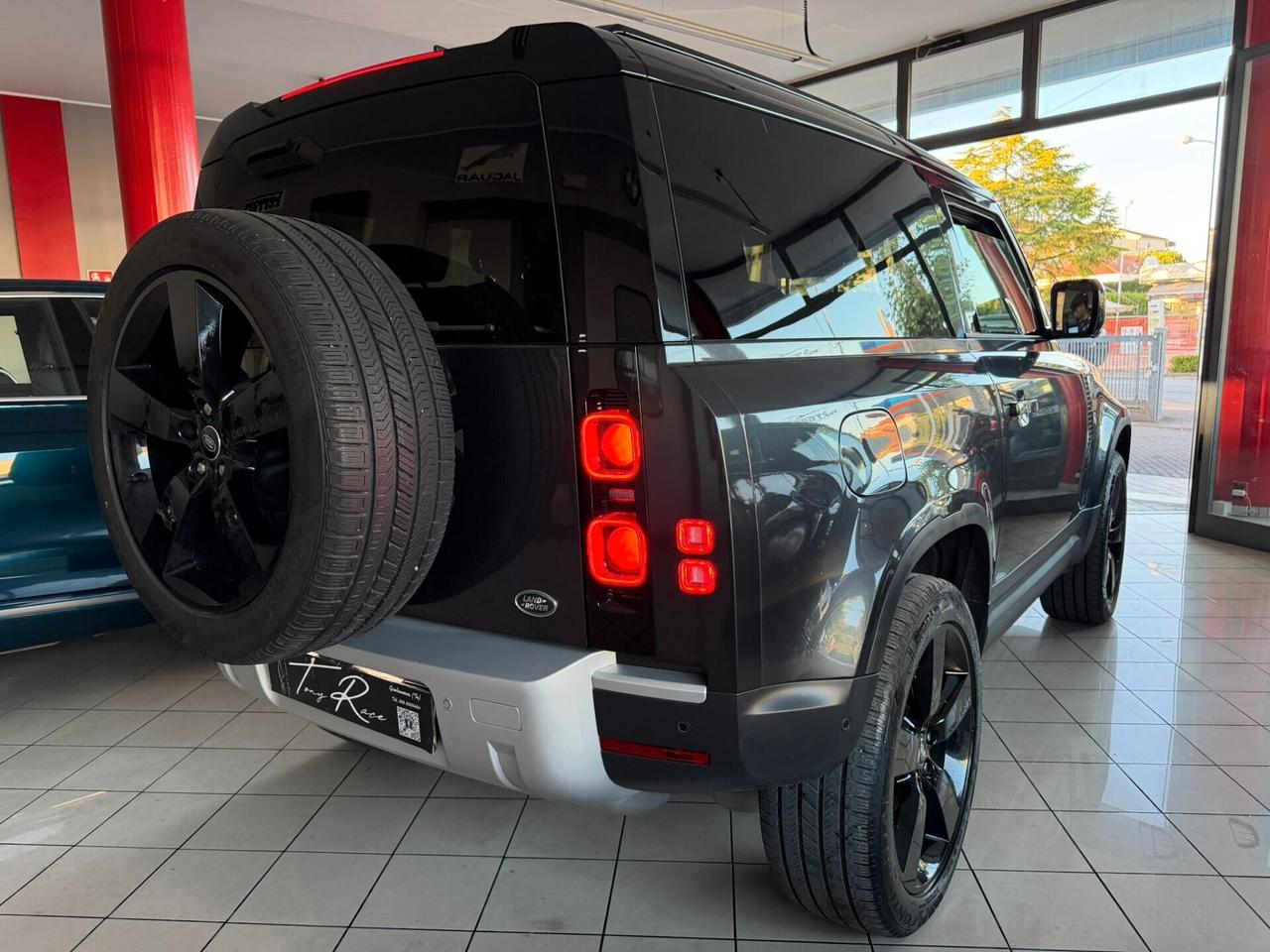 Land Rover Defender 90 3.0d i6 mhev X-Dynamic SE awd 250cv