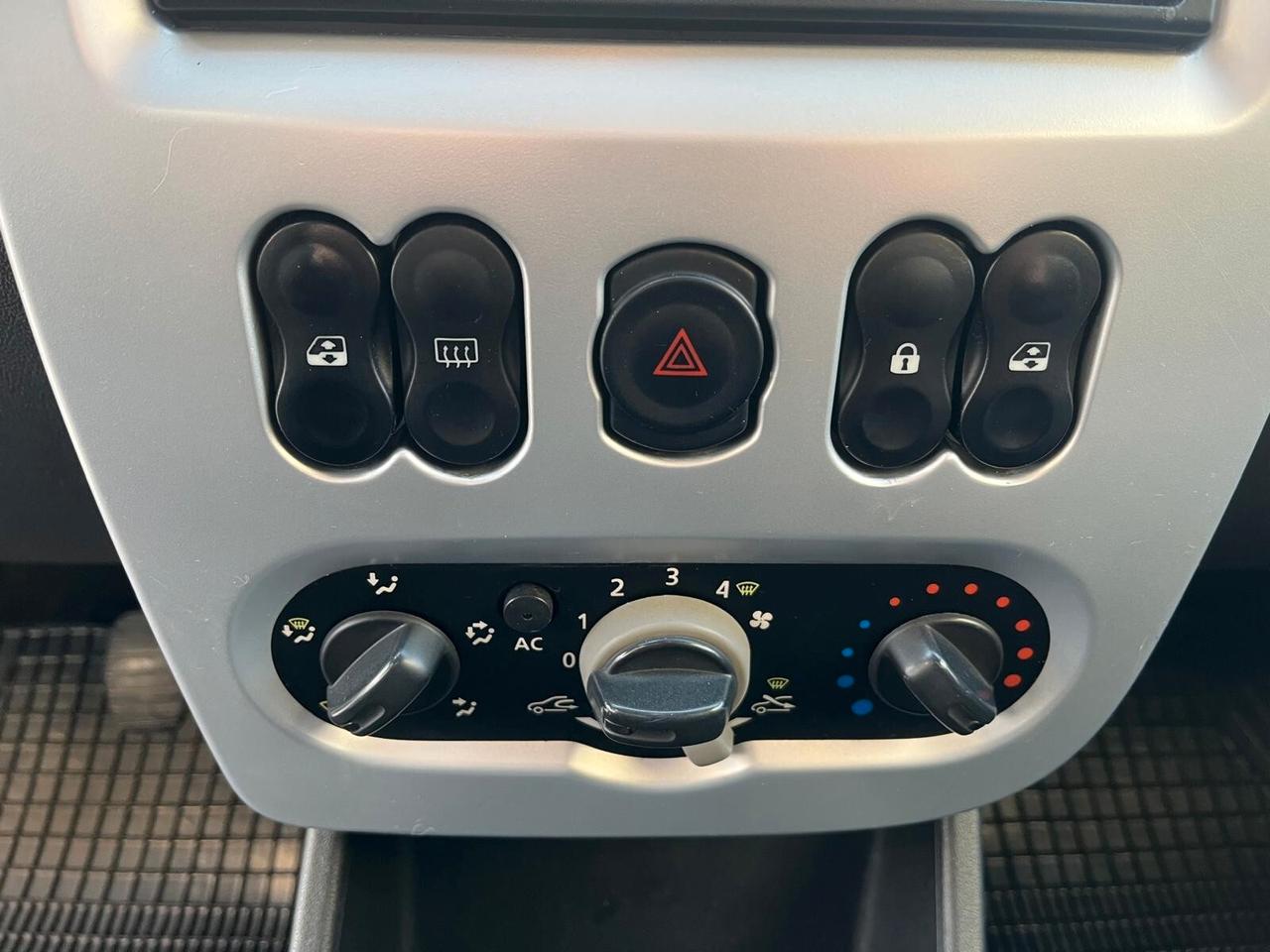 Dacia Sandero 1.5 dCi 70CV Lauréate