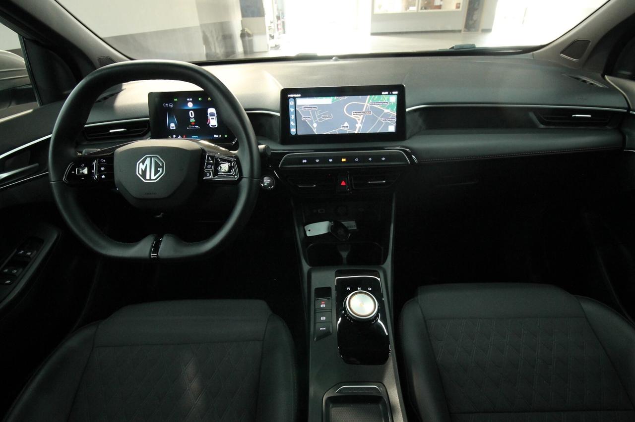 MG 3 1.5 102 CV HYBRID + LUXURY