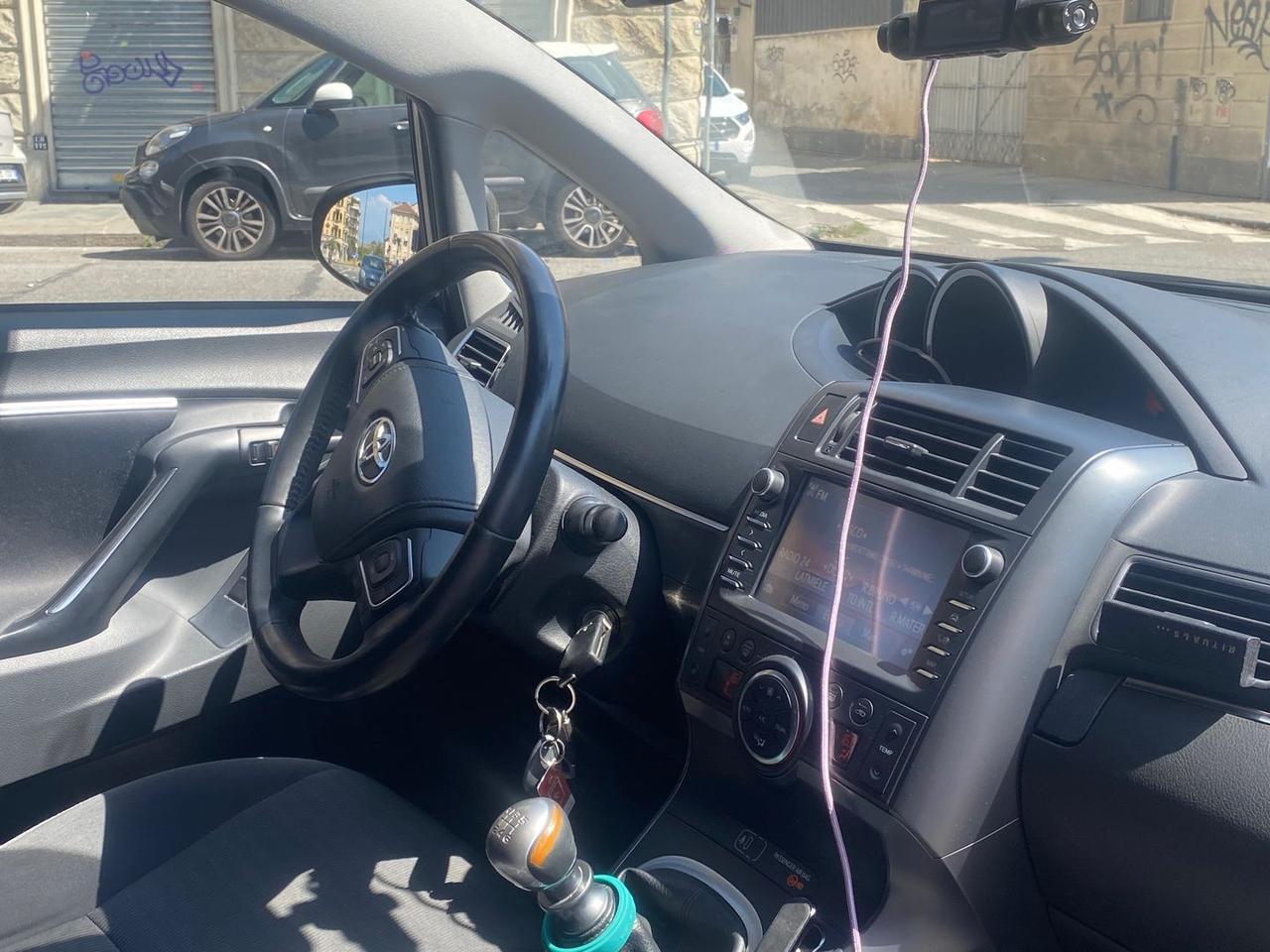 Toyota Verso D-4D Active #11975