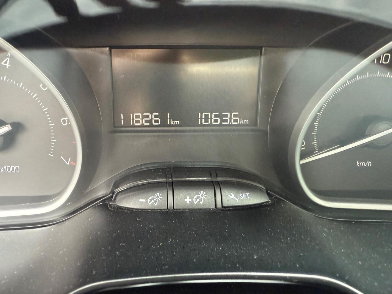 Peugeot 208 PureTech 82 5 porte Active PASSAGGIO INCLUSO