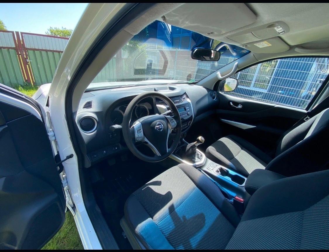 Nissan Navara 2.3 dCi 190 CV 4WD Double Cab N-Connecta