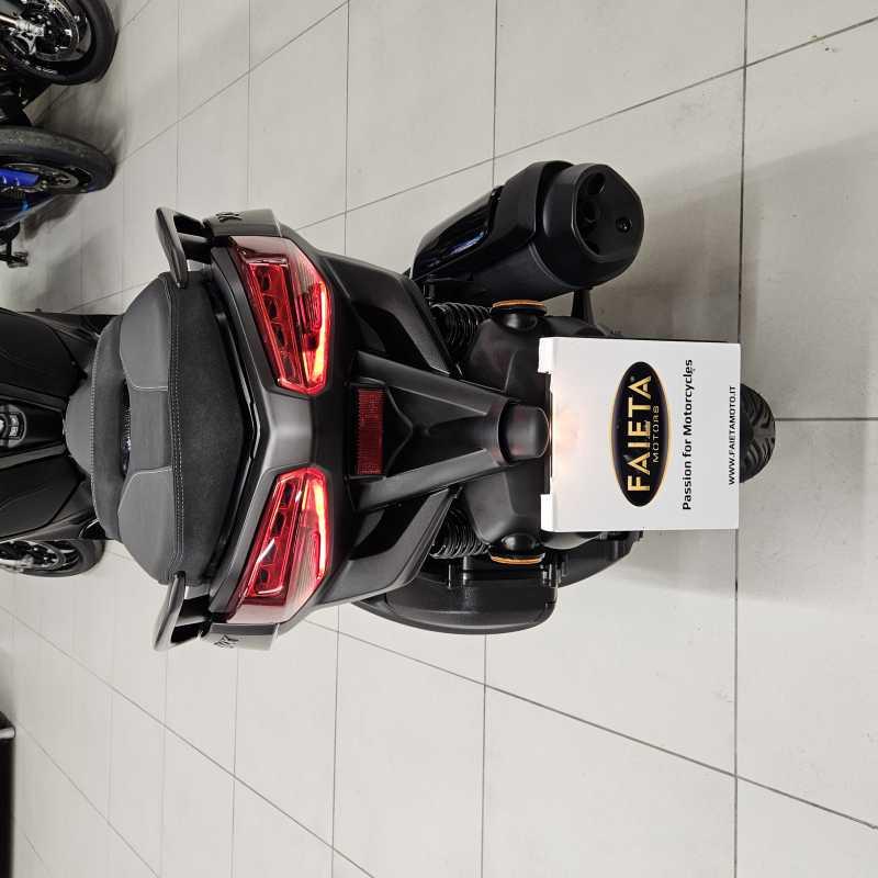 Yamaha X-Max 300 Tech Max - 2025