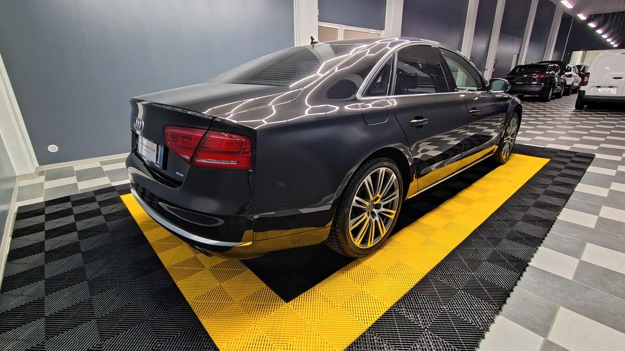 Audi A8 3.0 TDI QUATTRO 250 CV