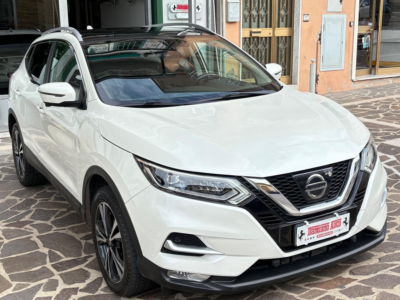 Nissan Qashqai 1.5dCi N-Connecta BIANCO PERLA FULL/LED