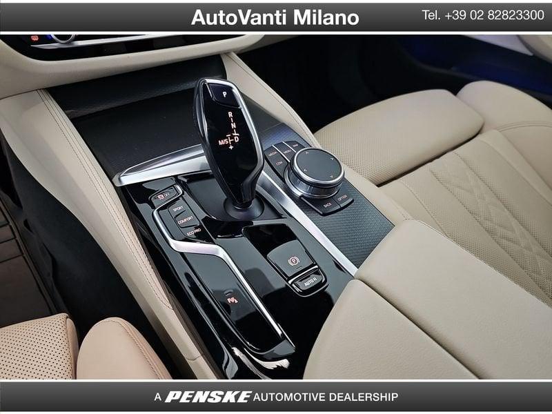 BMW Serie 5 530d 48V xDrive Touring Msport