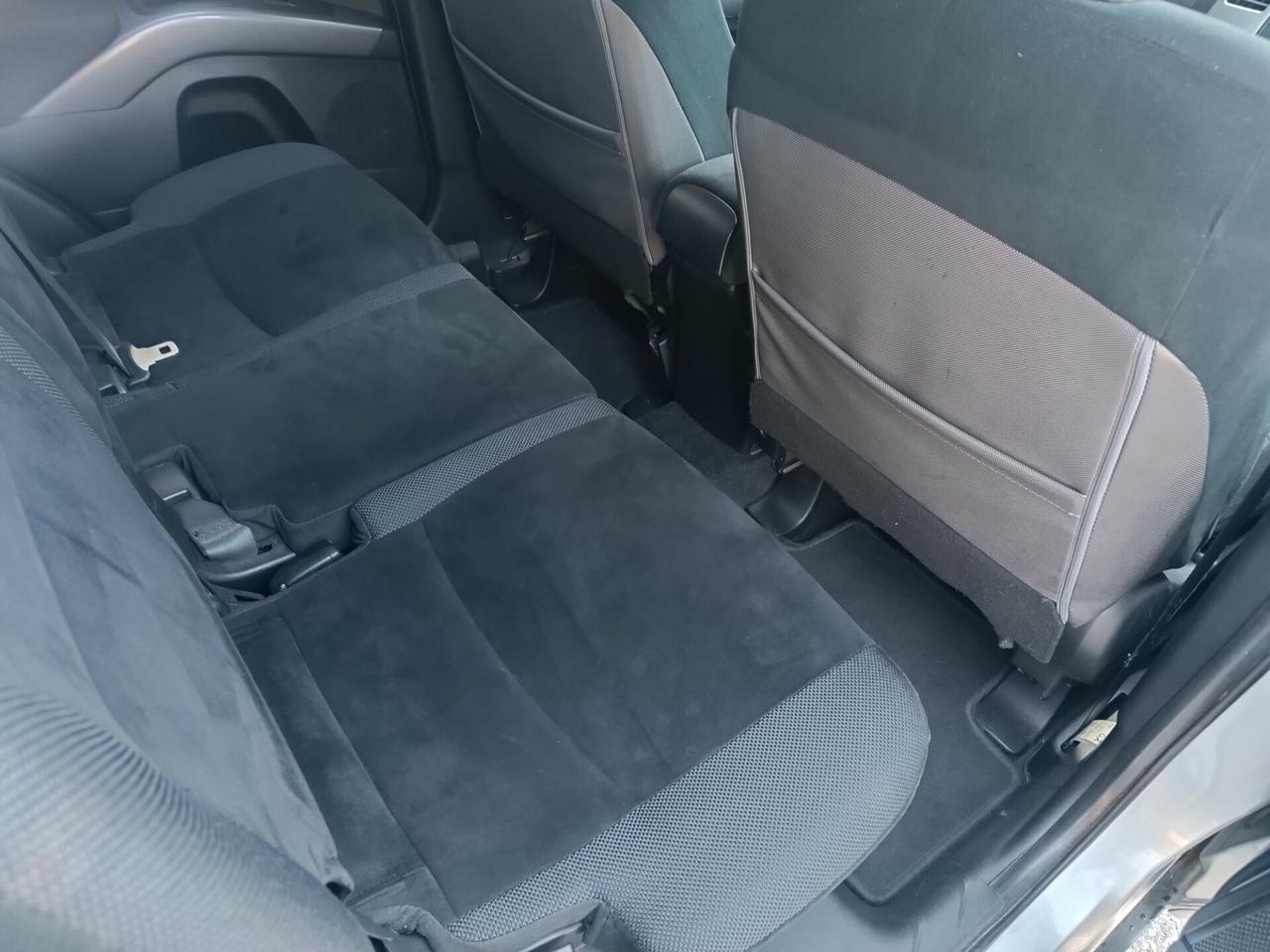 Mitsubishi Outlander 2.0 diesel 7 posti