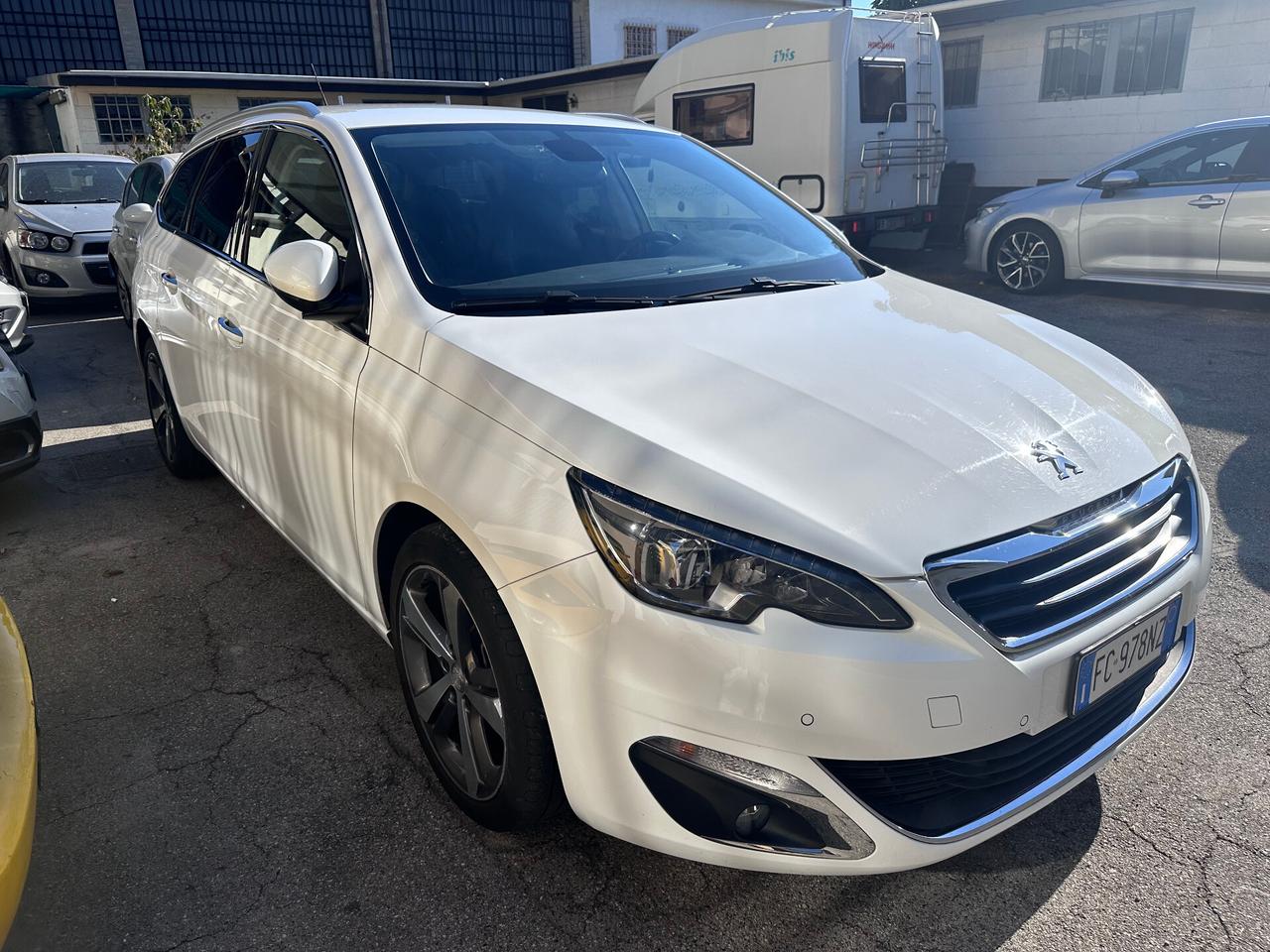 Peugeot 308 PureTech Turbo 130 S&S SW Allure