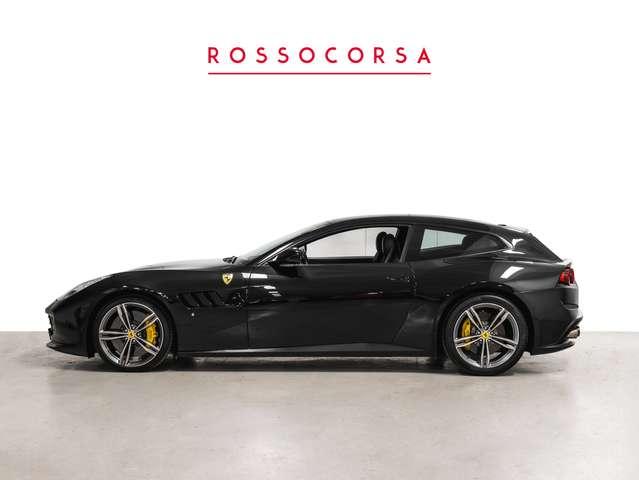 Ferrari GTC4 Lusso V12