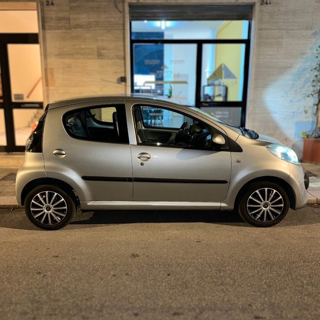 Citroen C1 1.0 benzina **CAMBIO AUTOMATICO**