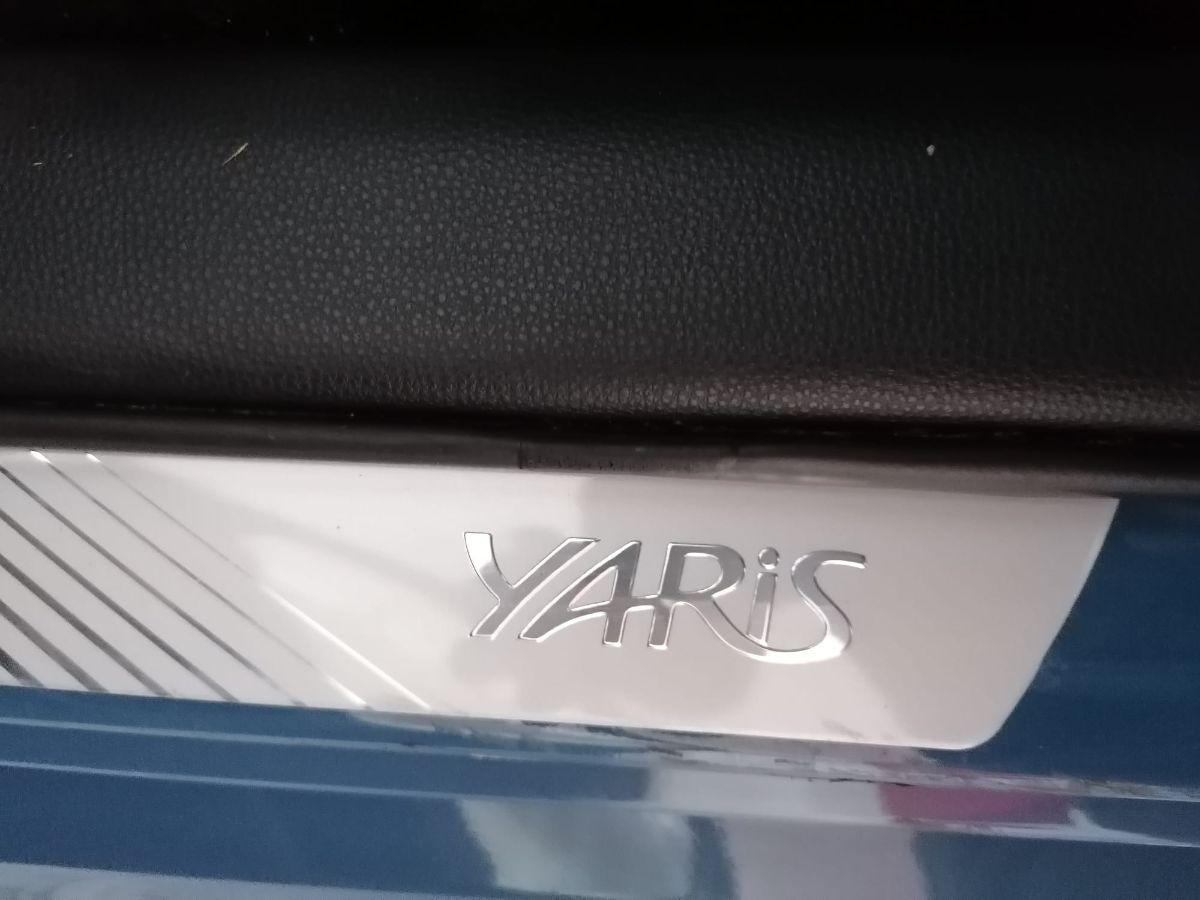 TOYOTA - Yaris - 1.0 5p. Trend "Platinum Edition"