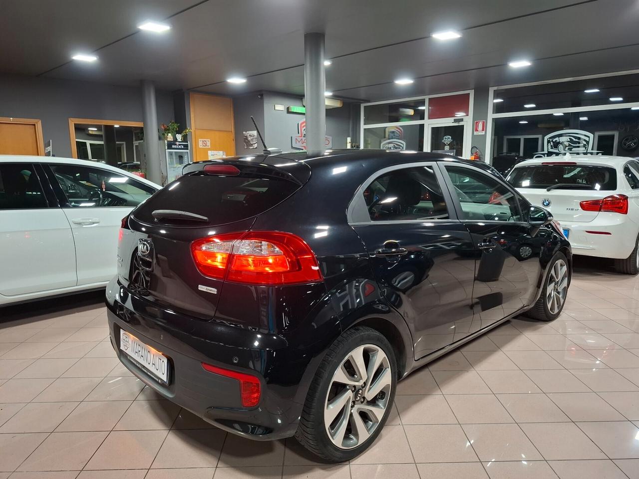 Kia Rio 1.4 CRDi S&S High Tech Neopatentato