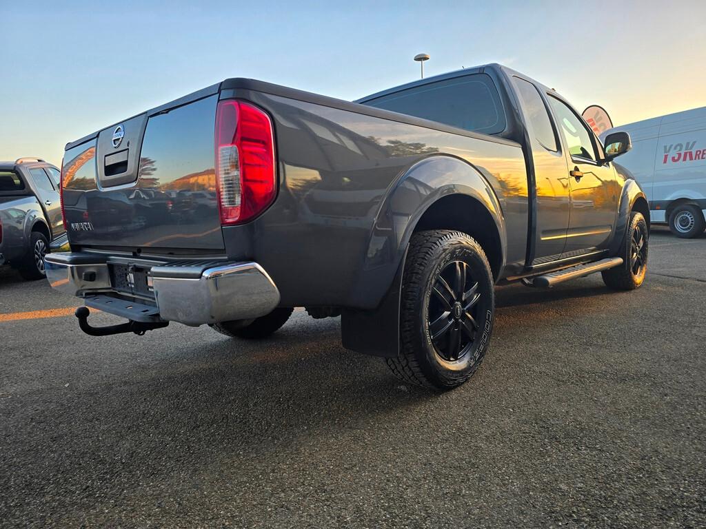 Nissan Navara 2.5 dCi 190CV King Cab LE DA VETRINA!