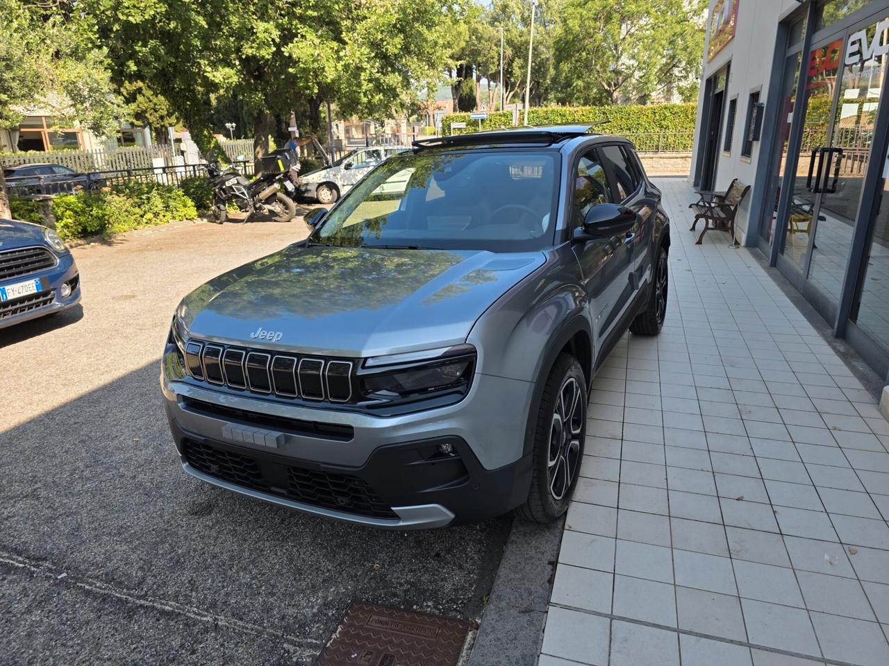 Jeep Avenger 1.2 Turbo 100 CV MHEV Summit