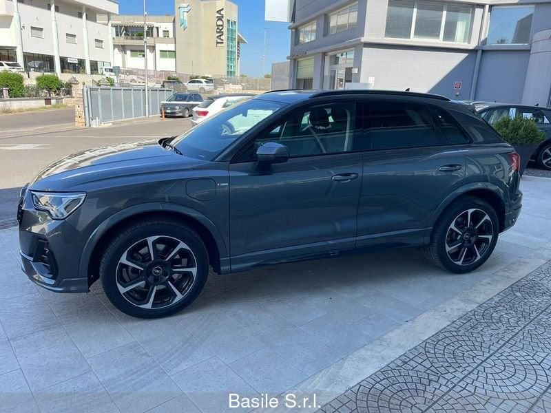 Audi Q3 45 TFSI e S tronic S line edition