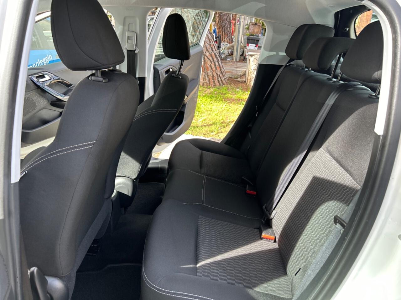 Peugeot 208 1.0 5 porte Allure