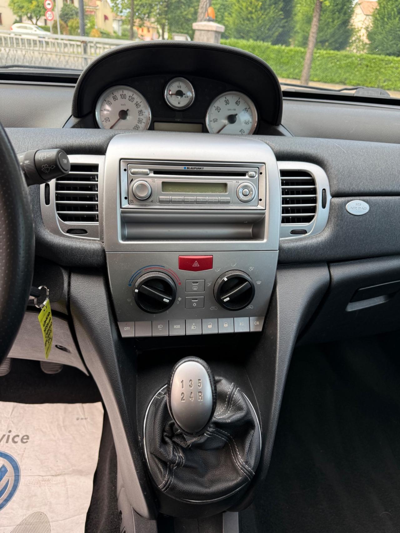 Lancia Ypsilon 1.2 Elle ok neopatentati
