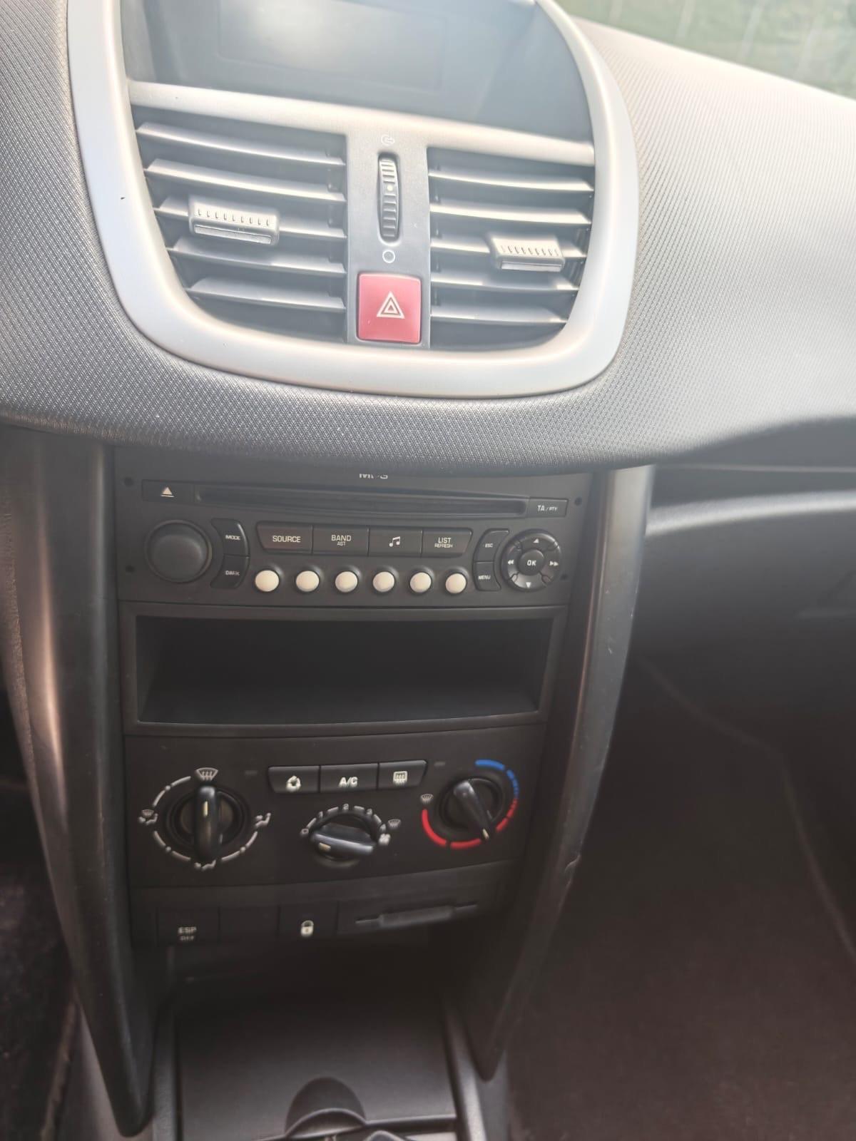 Peugeot 207 1.4 HDi 70CV 5p. Garantita 12 mesi