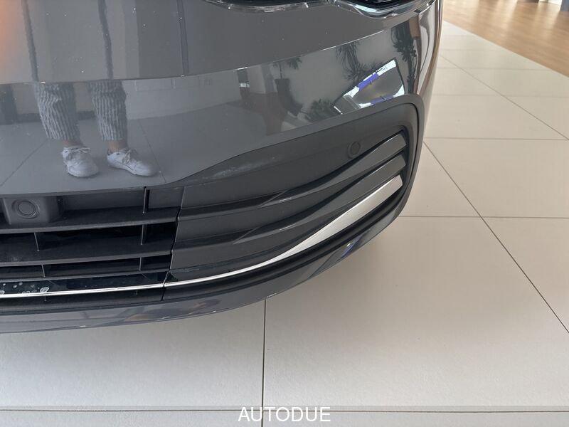 Volkswagen Golf 8 2.0 TDI STYLE 115CV DSG