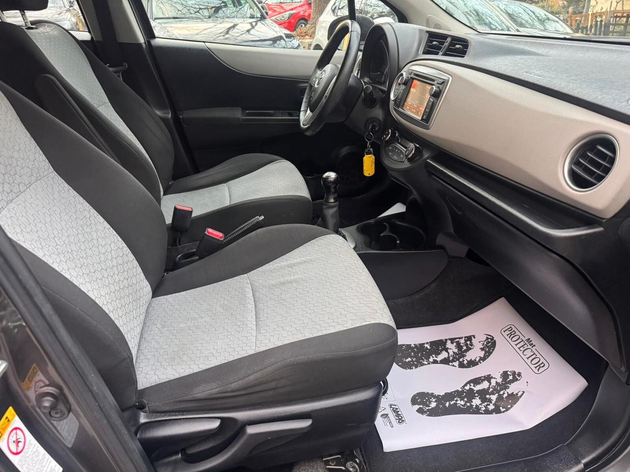 Toyota Yaris 1.0 5 porte Lounge 54M.KM!!! GARANZIA 1 ANNO