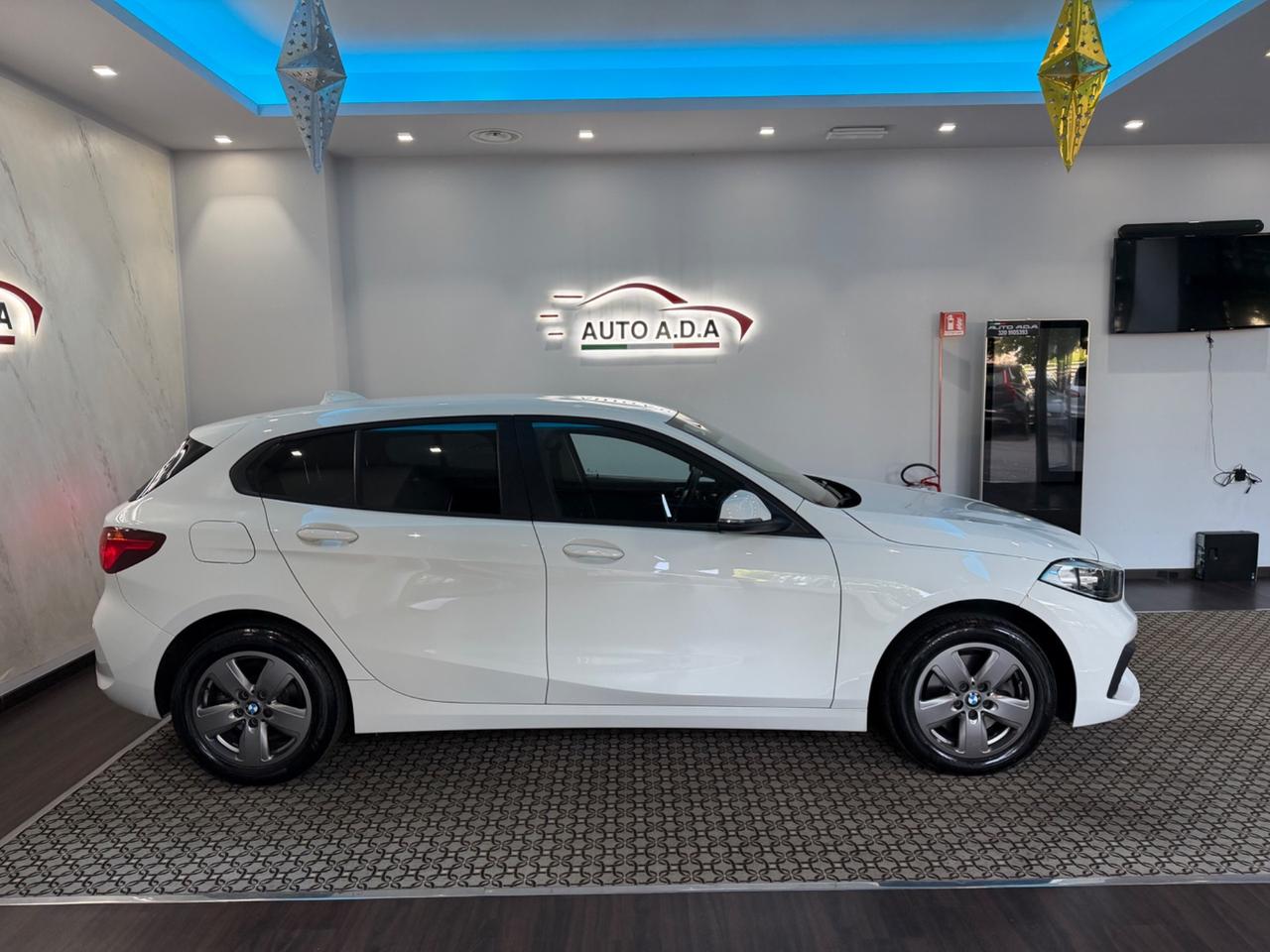 Bmw 116 116d 5p. Advantage