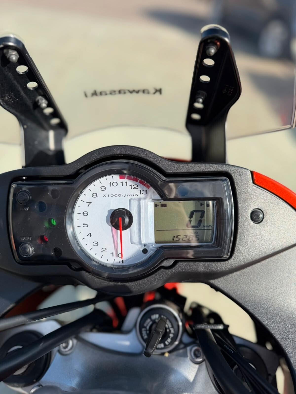 KAWASAKI VERSYS 650 – 15.000 KM - PATENTE A2