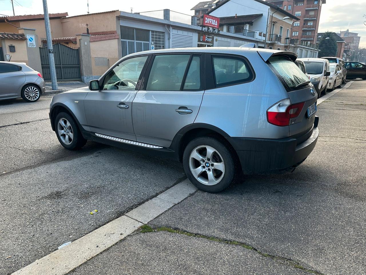 Bmw X3 2.0d cat Futura