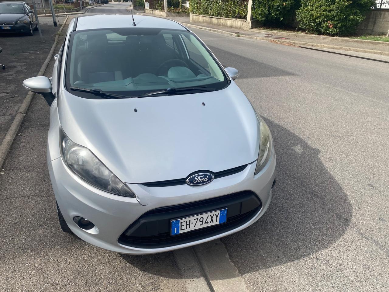 Ford Fiesta Ikon 1.2 60CV 5 porte