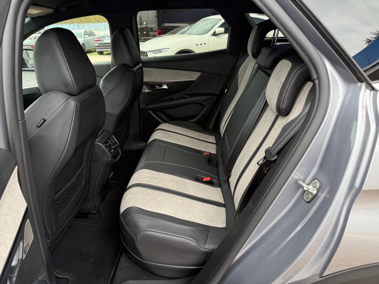 Peugeot 3008 Hybrid 225 e-EAT8 GT