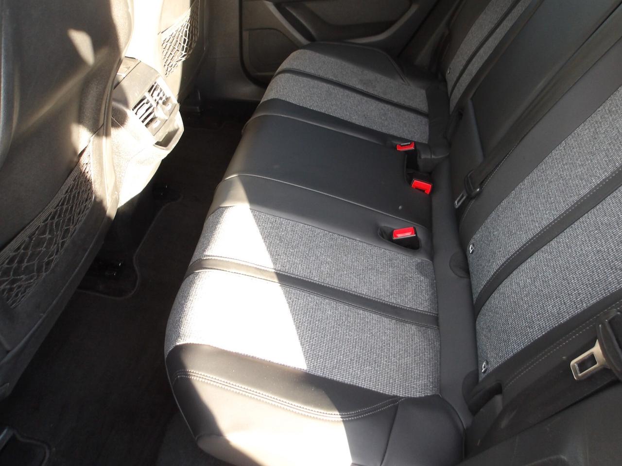 PEUGEOT 3008 1.6 TDI-GT LINE-AUTO