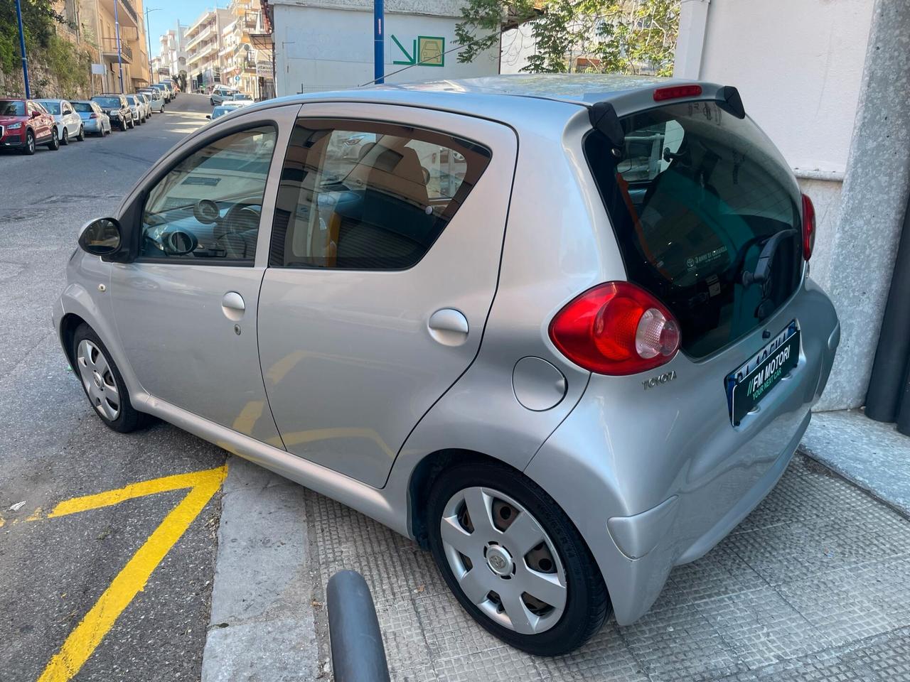 Toyota Aygo 1.0 12V VVT-i 5 porte