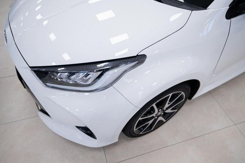 Toyota Yaris 1.5h Lounge
