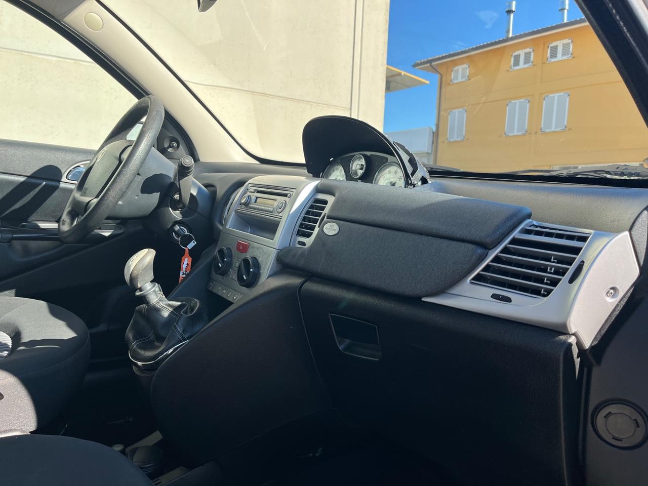 Lancia Ypsilon 1.2 Argento