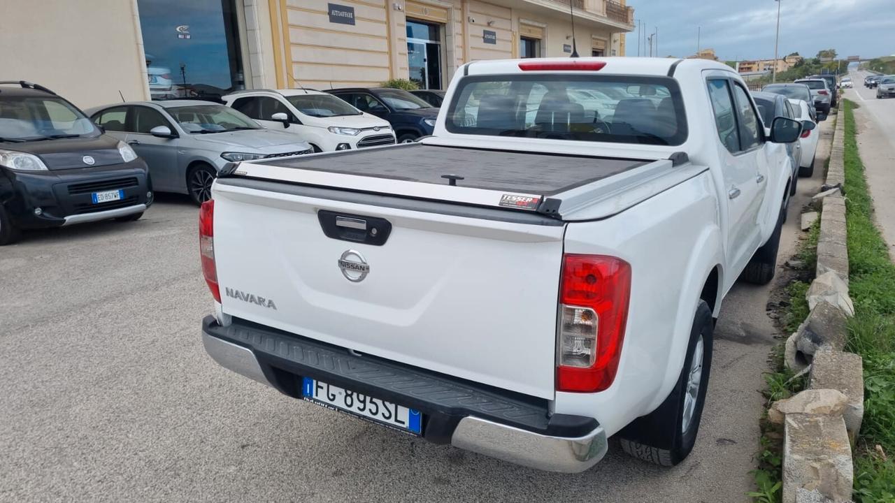 Nissan Navara 2.3 dCi 4WD Double Cab N-Connecta