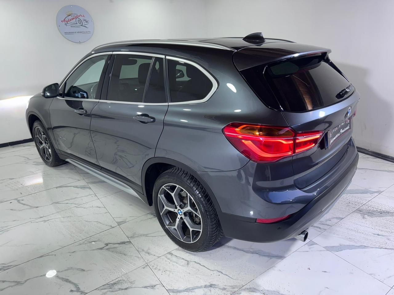 Bmw X1 sDrive18d xLine-tetto apribile-garantita
