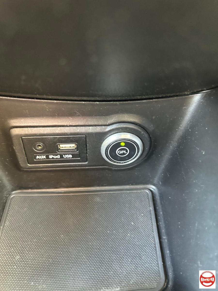 KIA - Venga 1.4 Cool eco Gpl E6