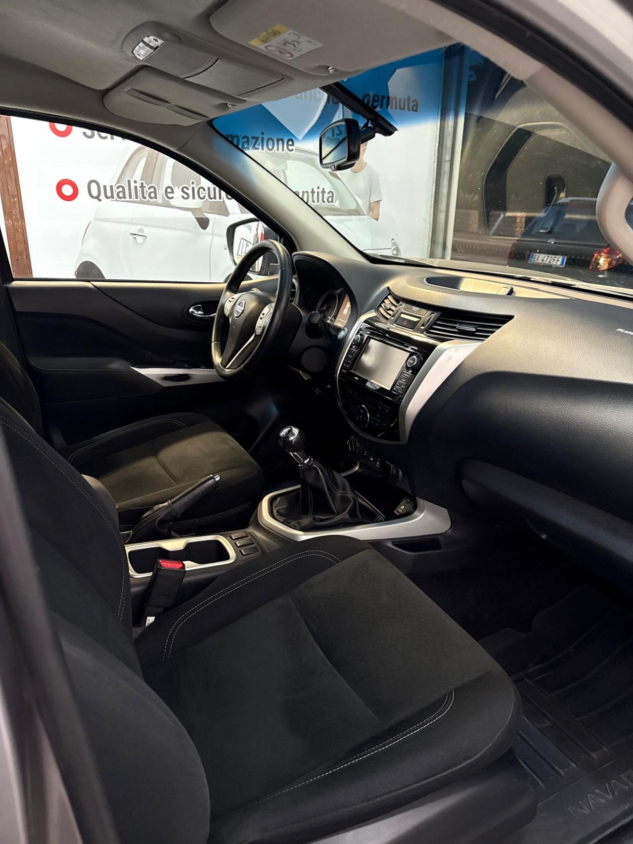 Nissan Navara 2.3 dCi 4WD King Cab N-Connecta