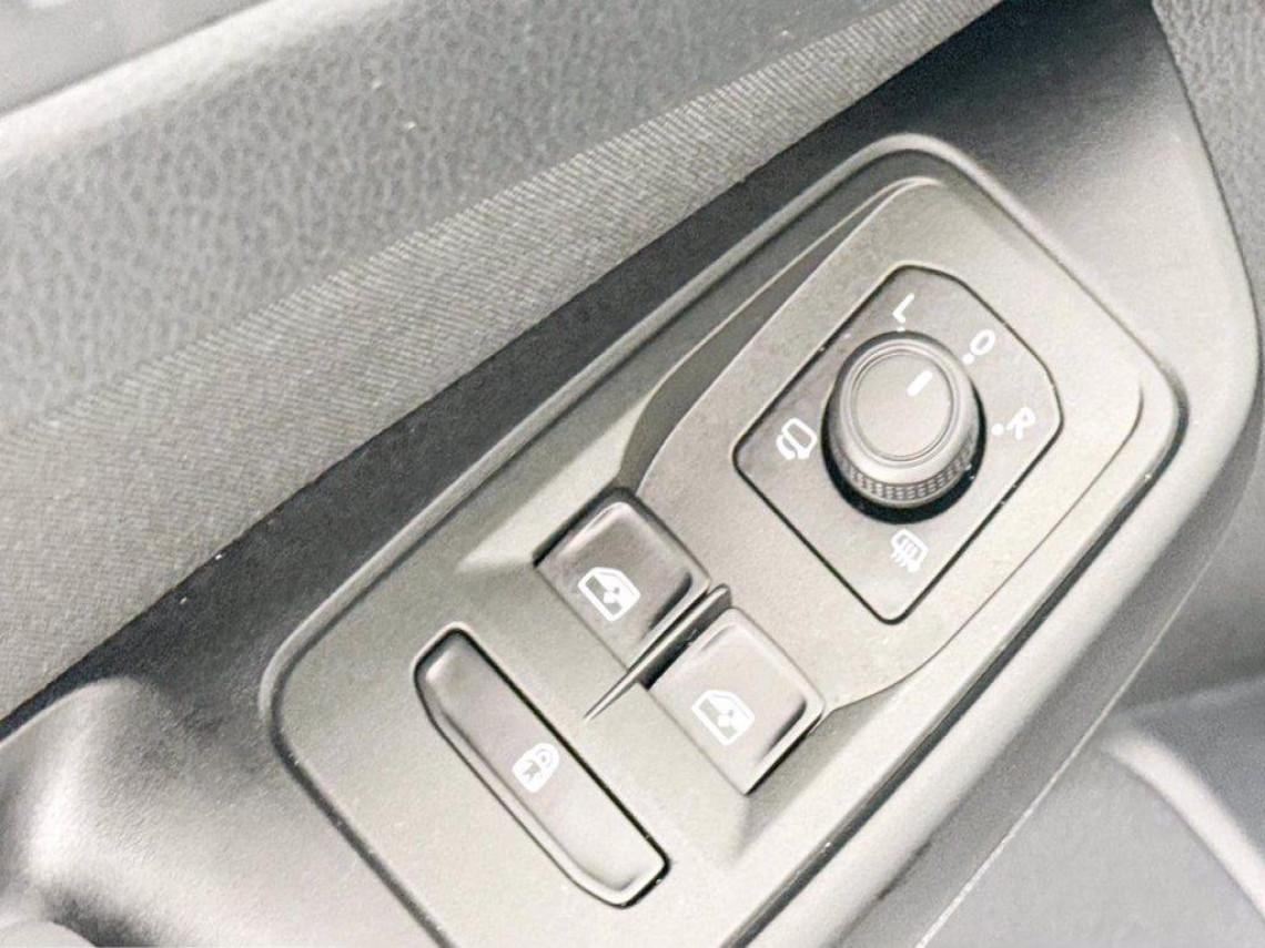 FORD Tourneo Connect Gran v761 2 0 ecoblue 122cv titanium auto