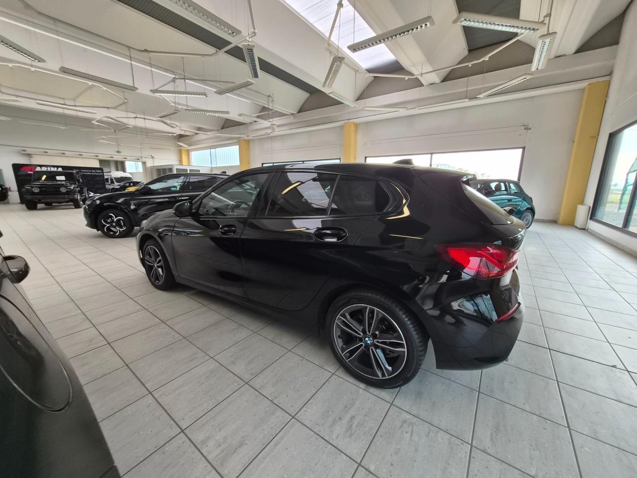 Bmw 118 118i 5p. Sport