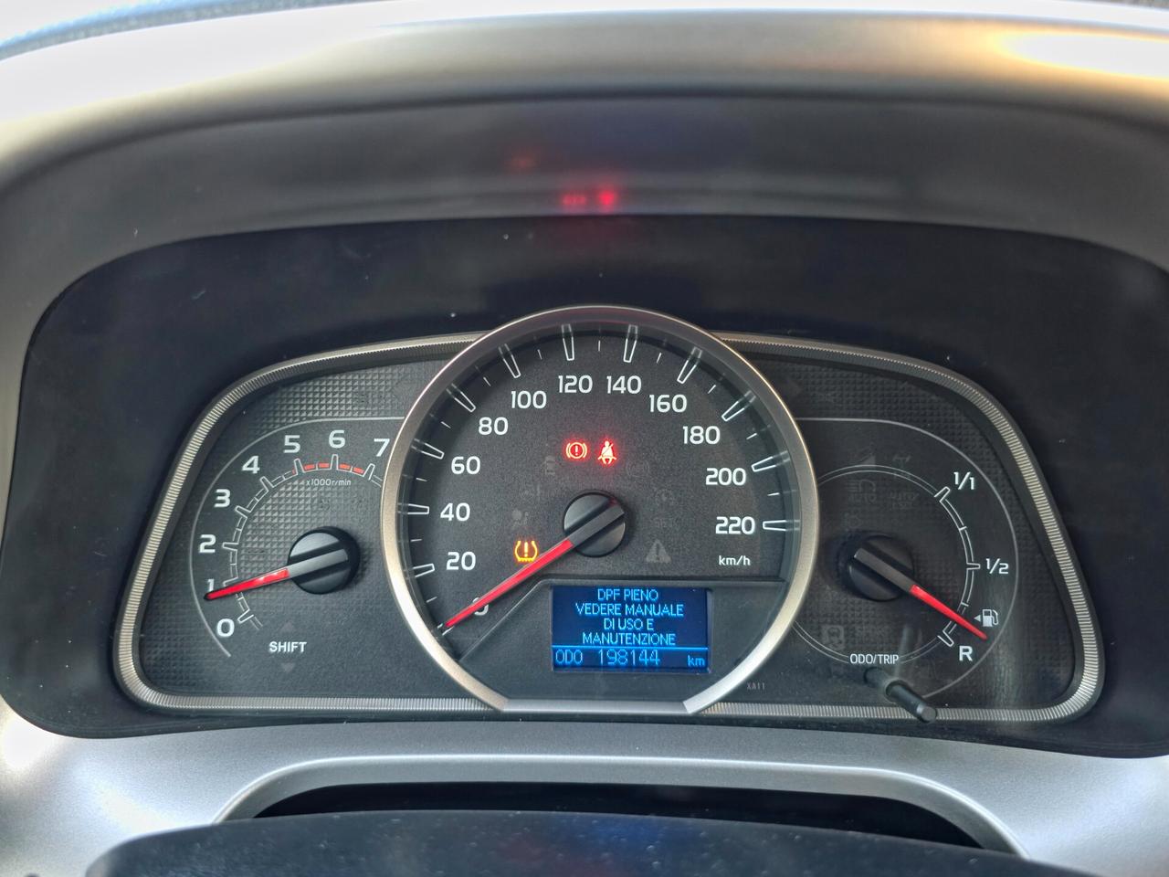 Toyota RAV 4 RAV4 2.0 D-4D 2WD CV-124 E5B Manuale NEO 2013