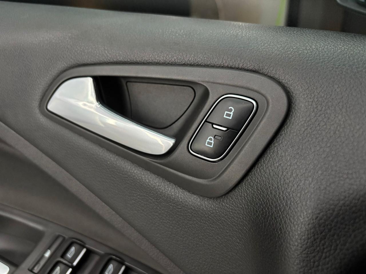 Ford C-Max 1.6 120CV GPL Titanium