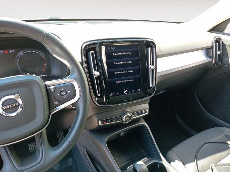 VOLVO XC40 1.5 t2 Momentum auto my21