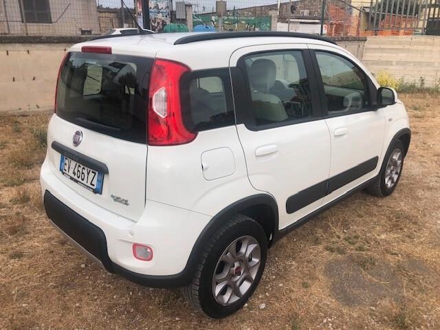 Fiat Panda 0.9 TwinAir Natural Power Trekking 2014