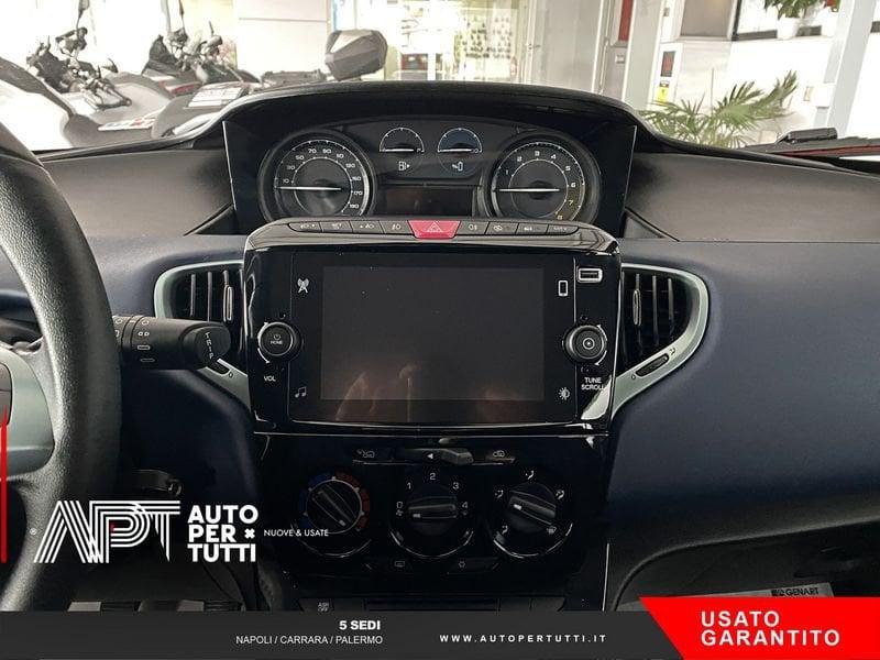 Lancia Ypsilon Ypsilon 1.0 firefly hybrid Platino s&s 70cv