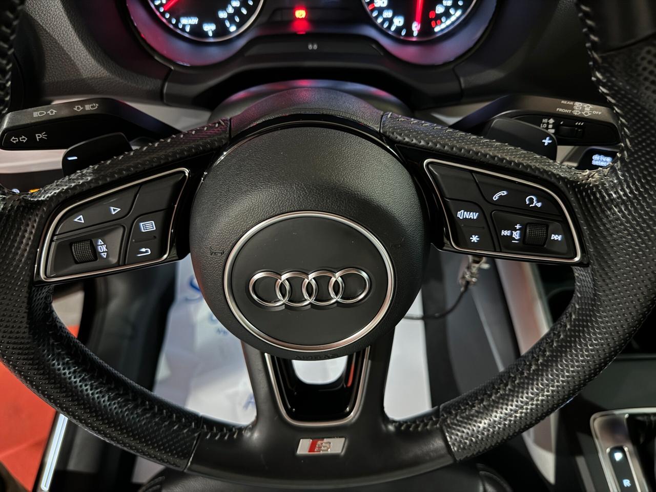 AUDI Q2 1.6 TDI S-TRONIC S-LINE NAVI PELLE XENO 18