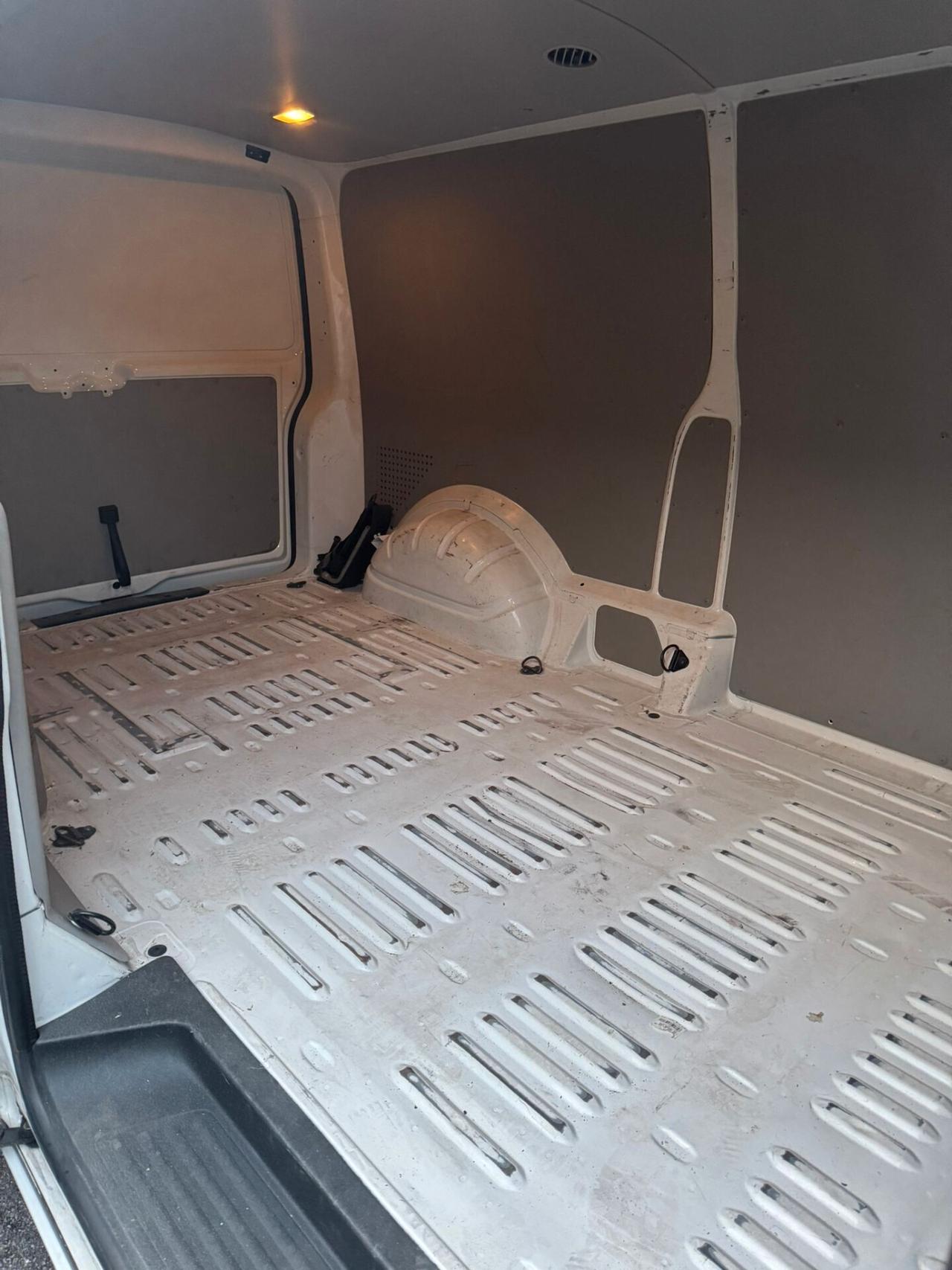 Volkswagen Transporter 2.0 TDI 102CV PC Furgone Eu6