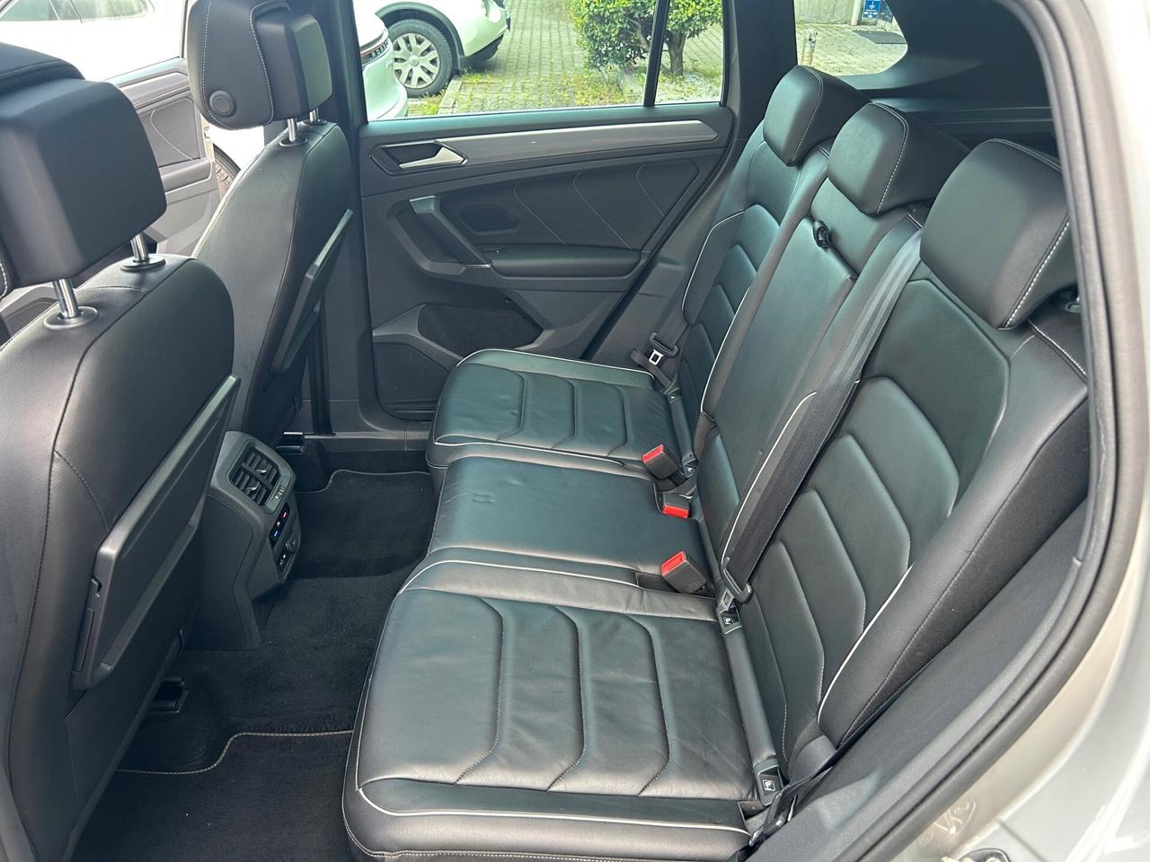Volkswagen Tiguan 2.0 bitdi R-Line 4motion 240cv dsg TETTO - HUD